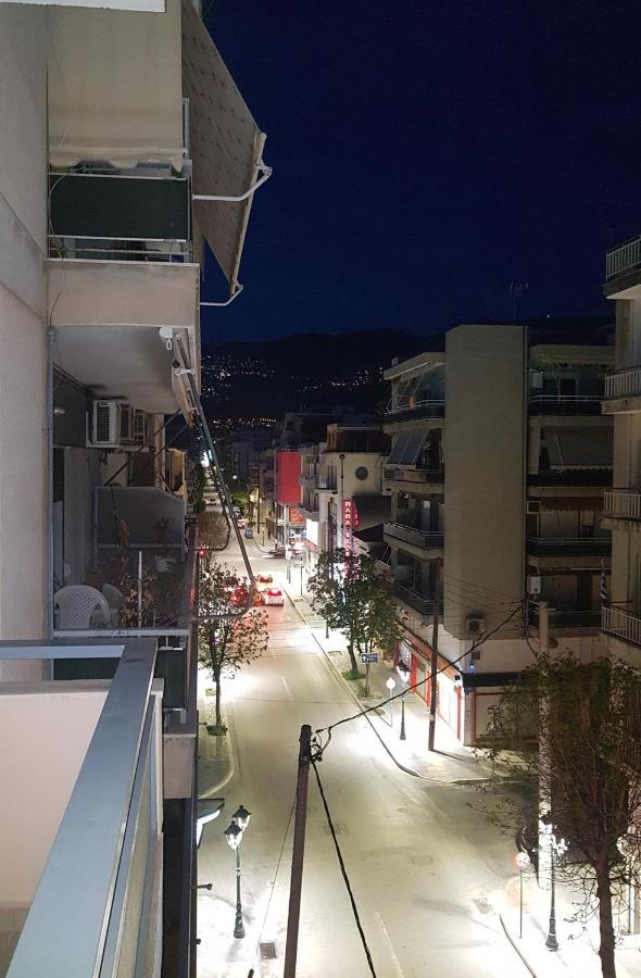 Stay Here - Διαμέρισμα Στο Κέντρο Του Βόλου ヴォロス エクステリア 写真